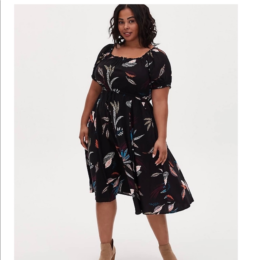 Torrid leaves peasant challis dress with pockets